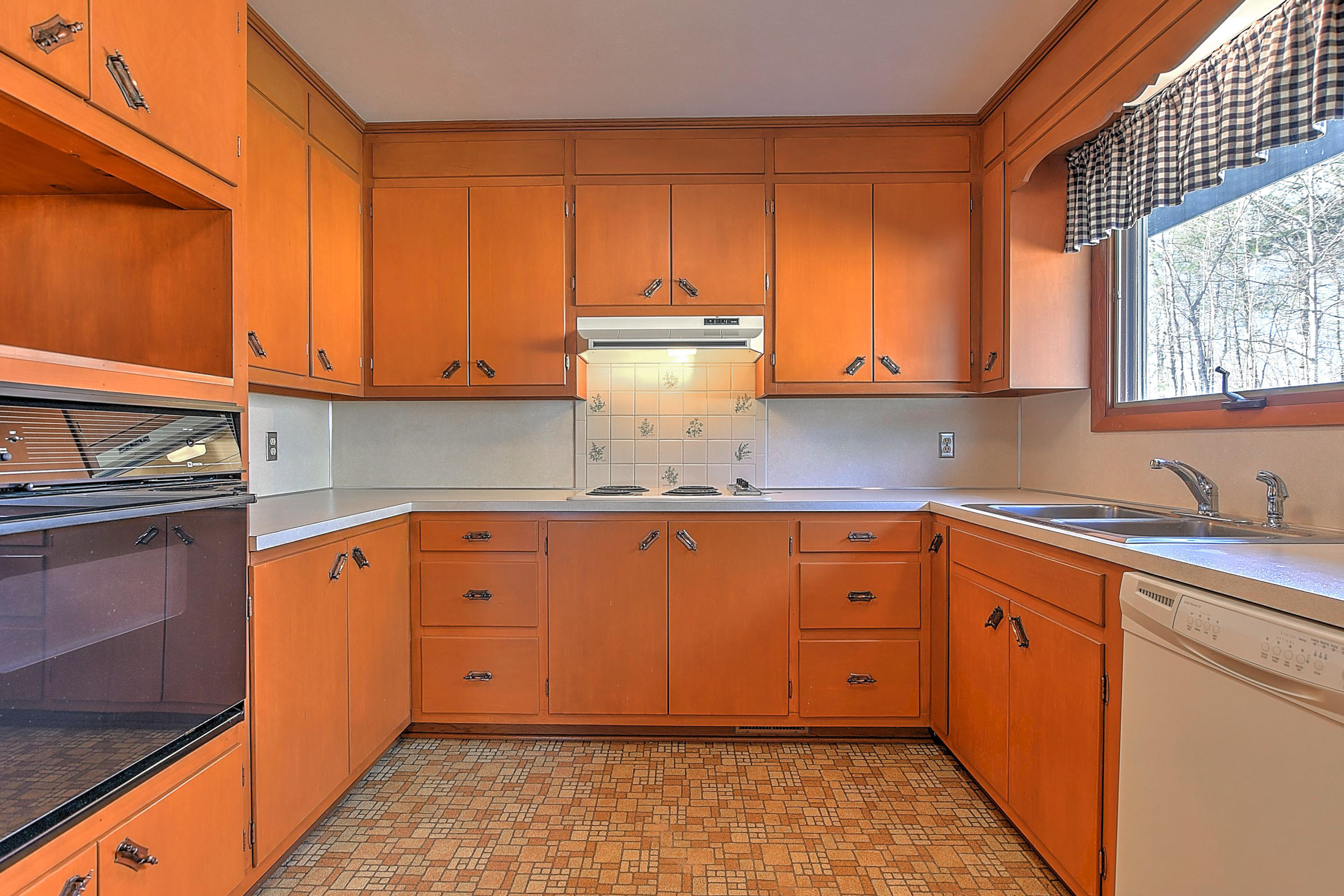 4432 Chickasaw Road Kingsport, TN 37664 - Photo 3 of 43 4432 Chickasaw-29