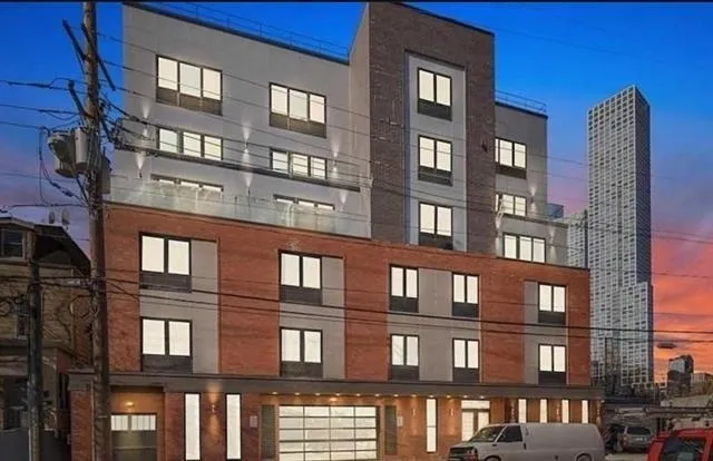 $2,550 | 211 Baldwin Avenue, Unit 601, Jersey City, NJ 07306