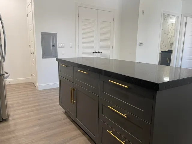 $2,550 | 211 Baldwin Avenue, Unit 601, Jersey City, NJ 07306