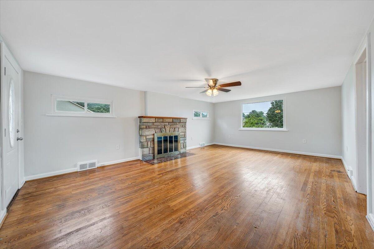 6838 Albert Road Roanoke, VA 24019 - Photo 3 of 41 03-MIB09023