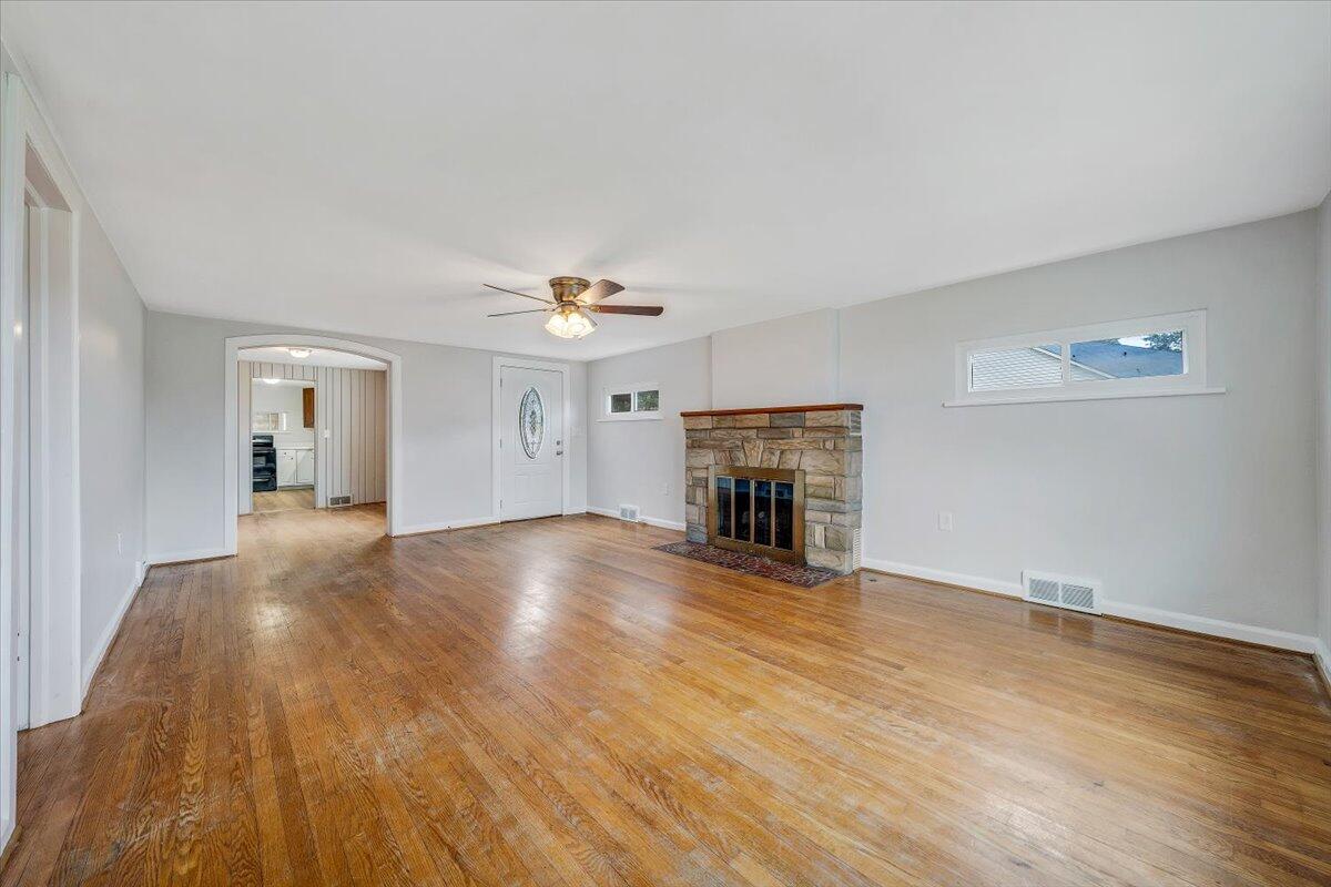 6838 Albert Road Roanoke, VA 24019 - Photo 4 of 41 04-MIB09026
