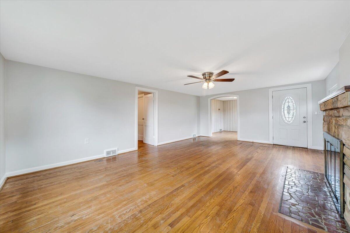 6838 Albert Road Roanoke, VA 24019 - Photo 5 of 41 05-MIB09029