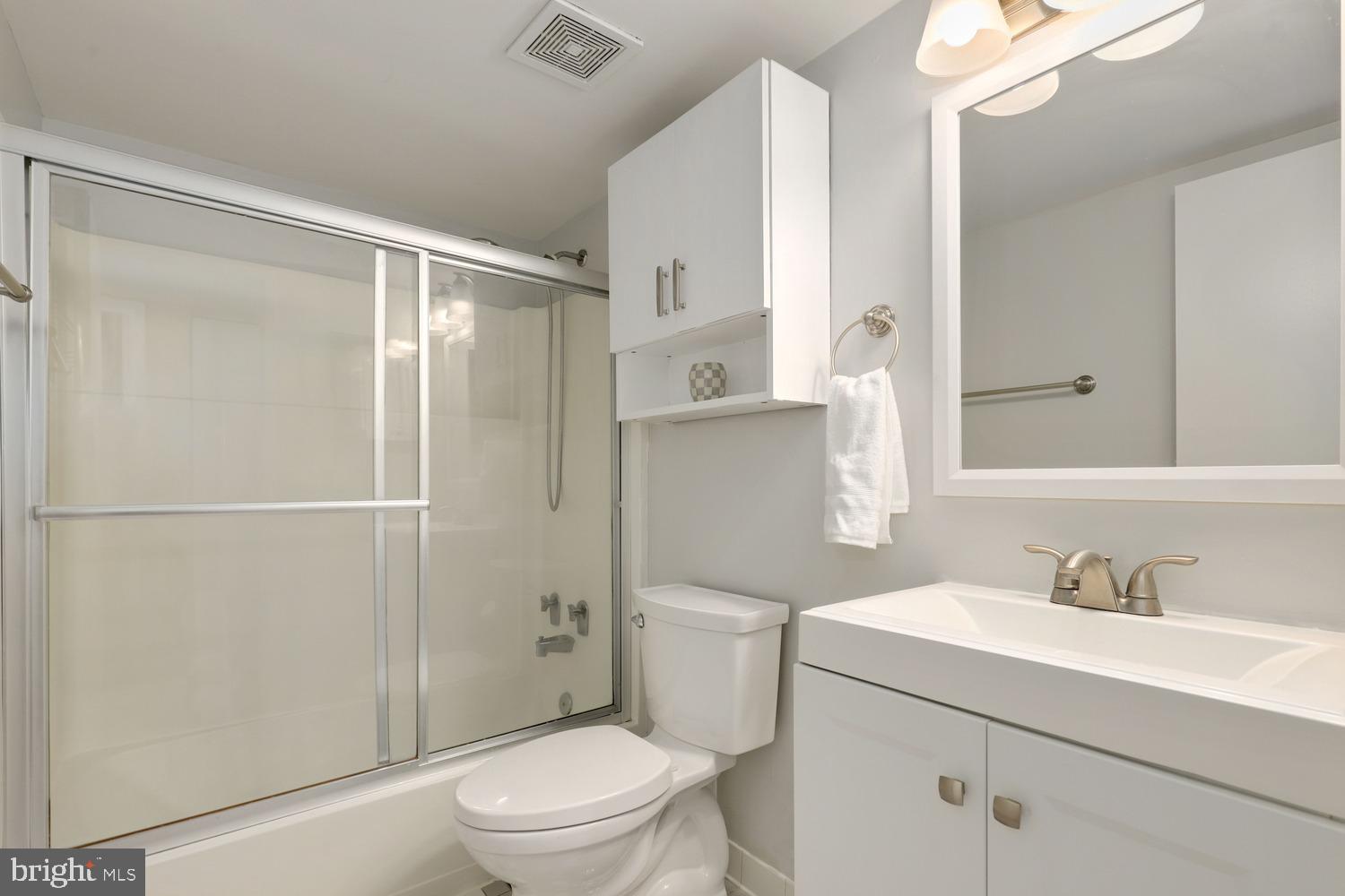 2114 Green Watch Way, Unit 10/301E Reston, VA 20191 - Photo 13 of 25 Gallery Image 13