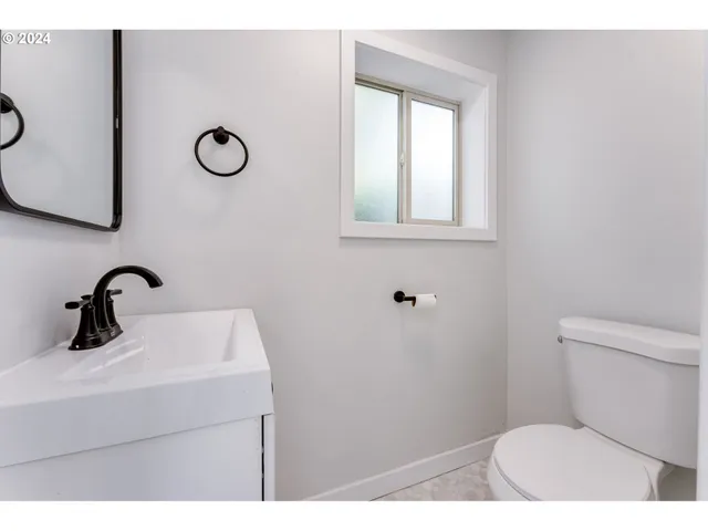 $525,000 | 865 Glen Creek Road Northwest, Salem, OR 97304