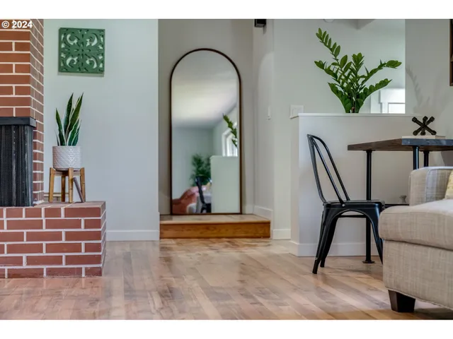 $525,000 | 865 Glen Creek Road Northwest, Salem, OR 97304