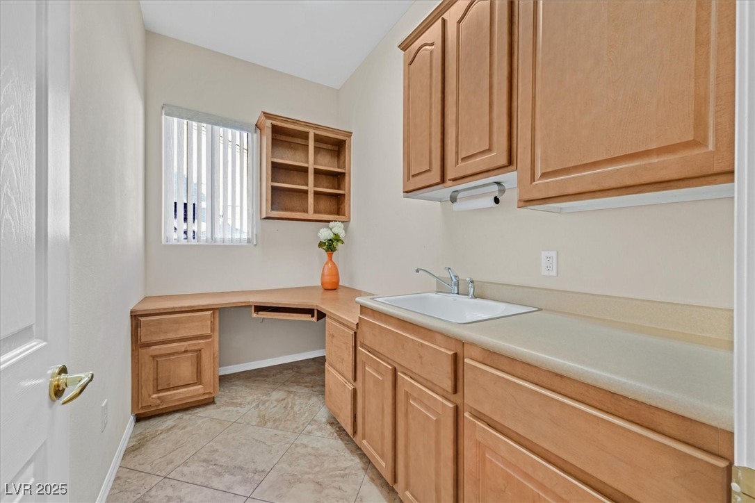 1677 Black Fox Canyon Road Henderson, NV 89052 - Photo 27 of 68 Office or crafts