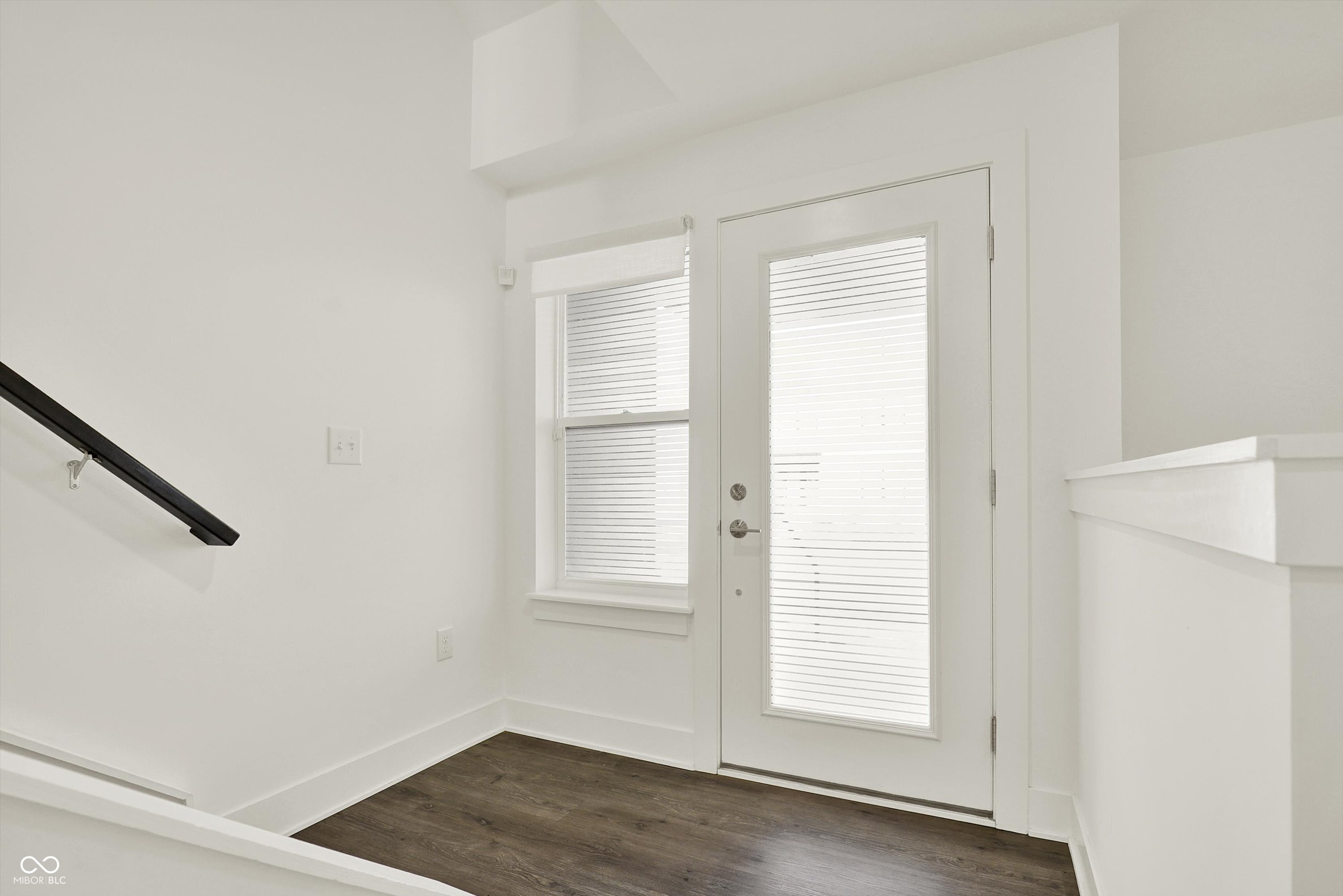 2577 Filson Street Carmel, IN 46032 - Photo 4 of 61