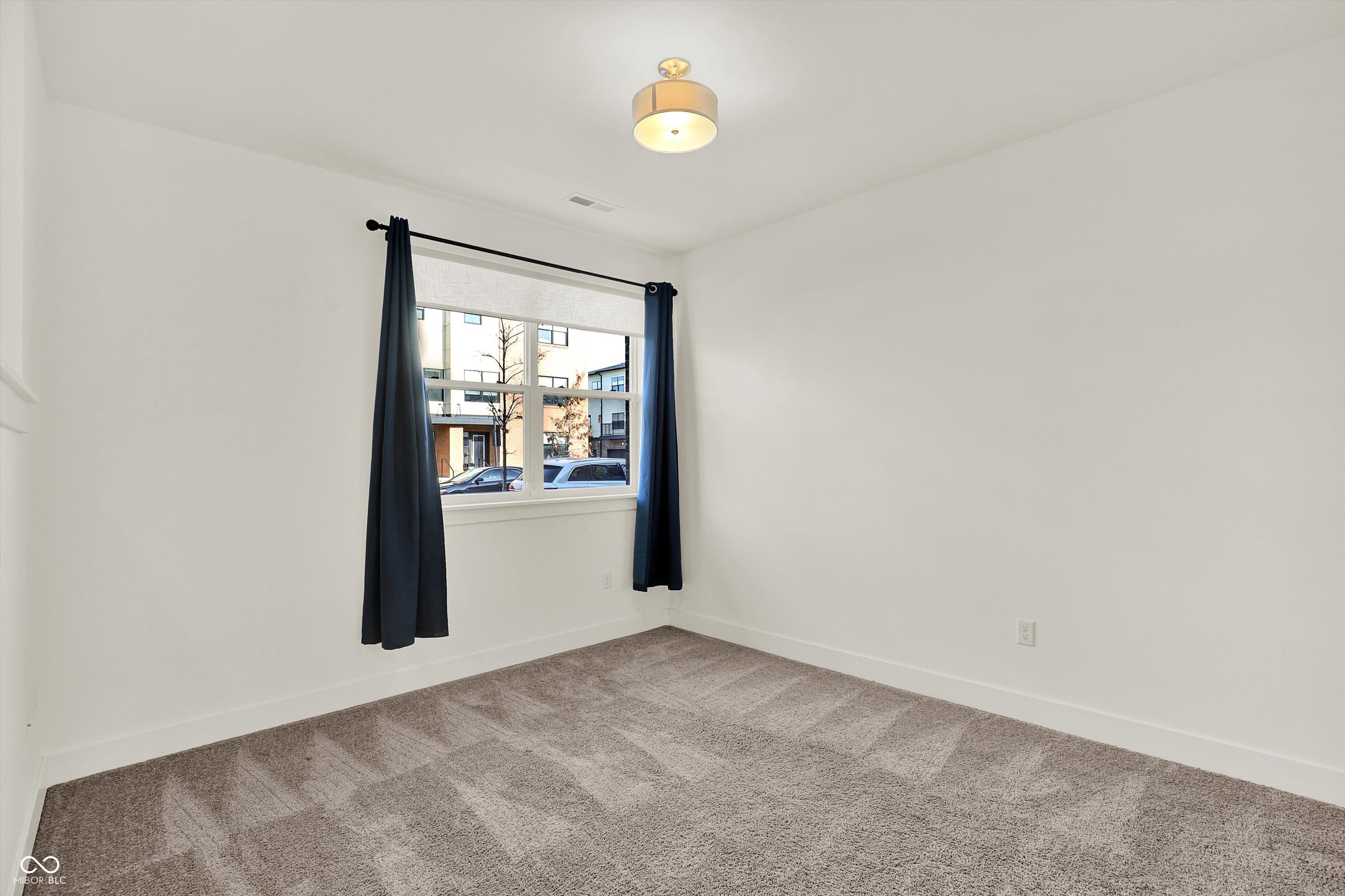 2577 Filson Street Carmel, IN 46032 - Photo 9 of 61