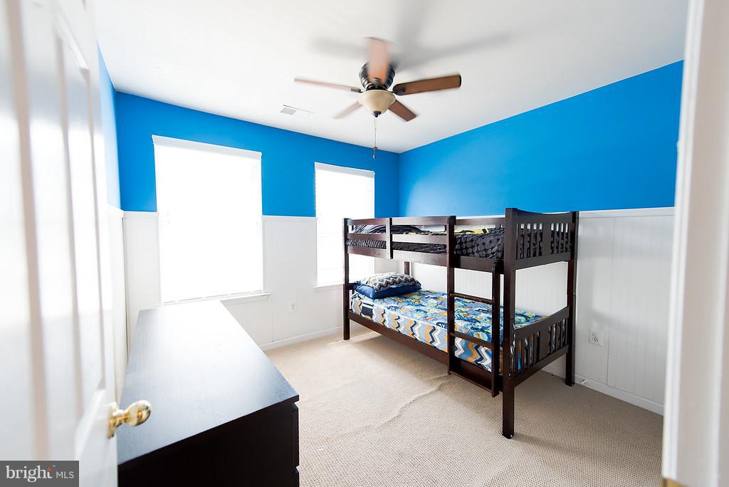 646 Springhouse Square Southeast Leesburg, VA 20175 - Photo 15 of 25 Bedroom #3