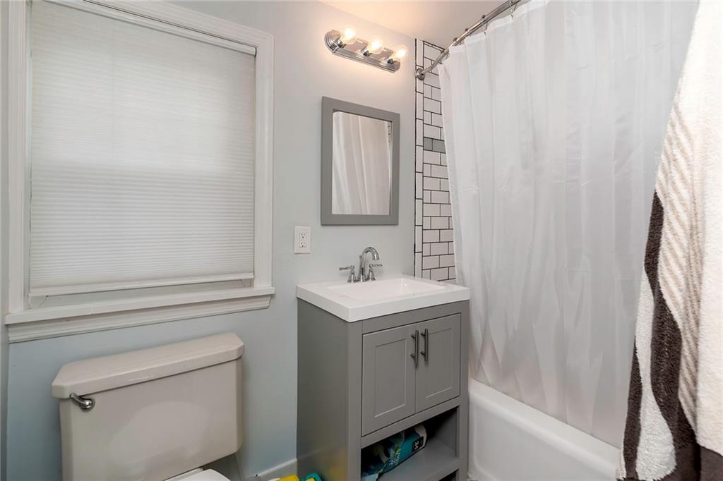 337 Sleepy Hollow Road Pittsburgh, PA 15228 - Photo 19 of 24 Updated main bath.