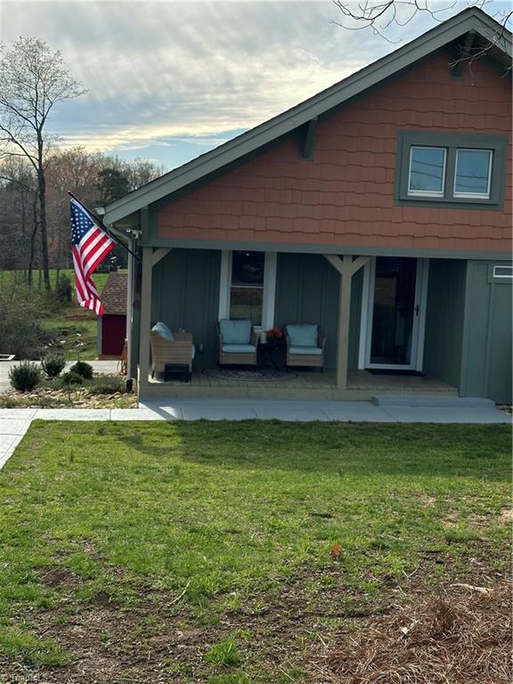4595 Grace Chapel Road Granite Falls, NC 28630 - Photo 3 of 34 Front porch