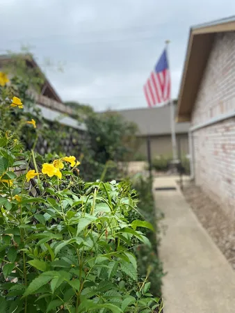 $268,000 | 802 Lois Street, Kerrville, TX 78028