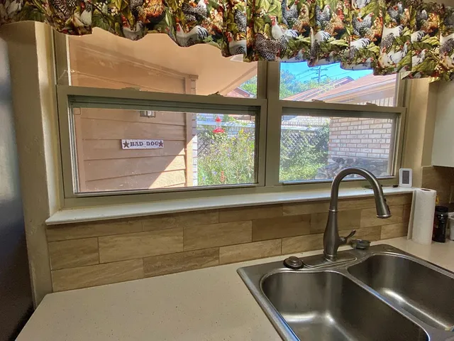 a close view of sink and tap