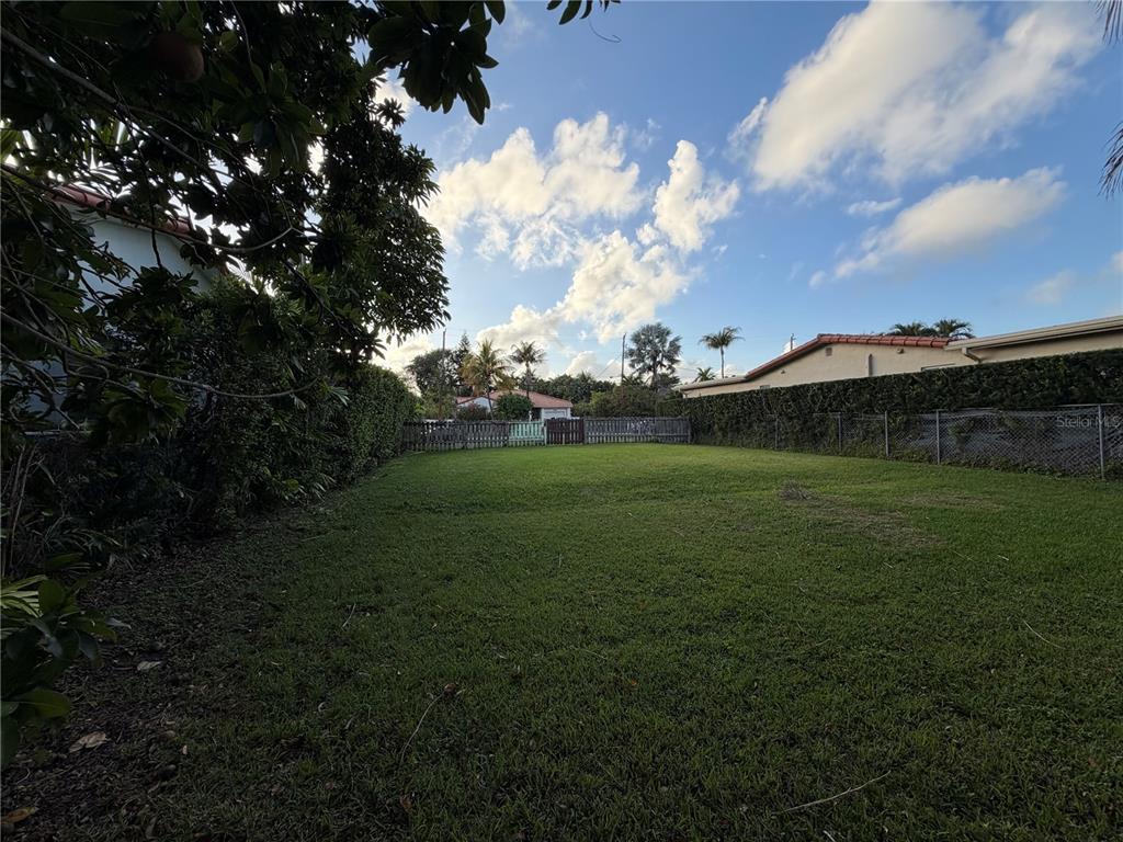 8819 Garland Avenue Surfside, FL 33154 - Photo 11 of 20