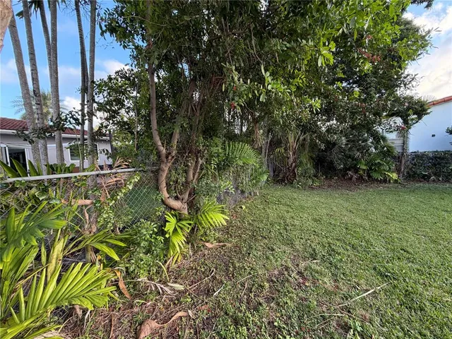 $1,729,999 | 8819 Garland Avenue, Surfside, FL 33154