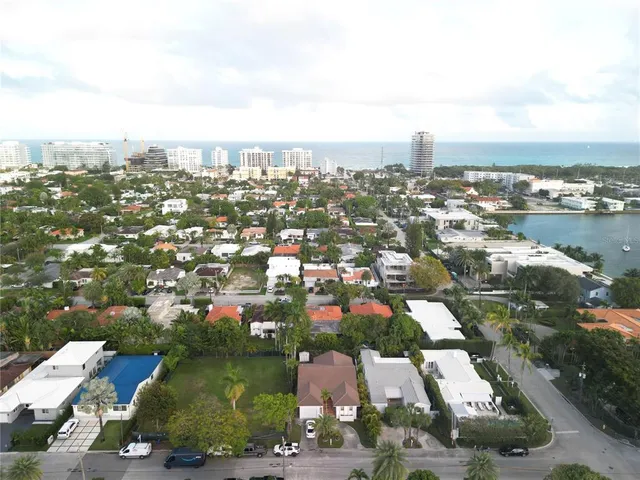 $1,699,999 | 8819 Garland Avenue, Surfside, FL 33154