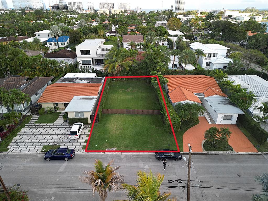 8819 Garland Avenue Surfside, FL 33154 - Photo 2 of 20