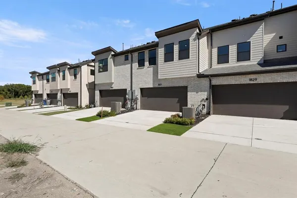 $329,900 | 1831 Azalea Drive, Melissa, TX 75454