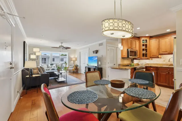 $424,900 | 6381 Bay Club Drive, Unit 3, Fort Lauderdale, FL 33308