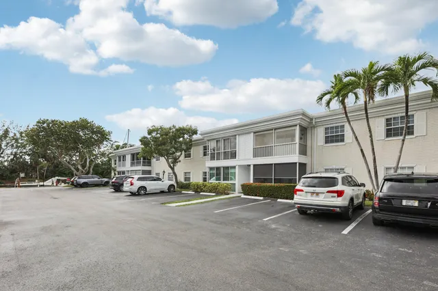 $424,900 | 6381 Bay Club Drive, Unit 3, Fort Lauderdale, FL 33308