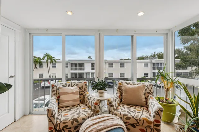 $424,900 | 6381 Bay Club Drive, Unit 3, Fort Lauderdale, FL 33308