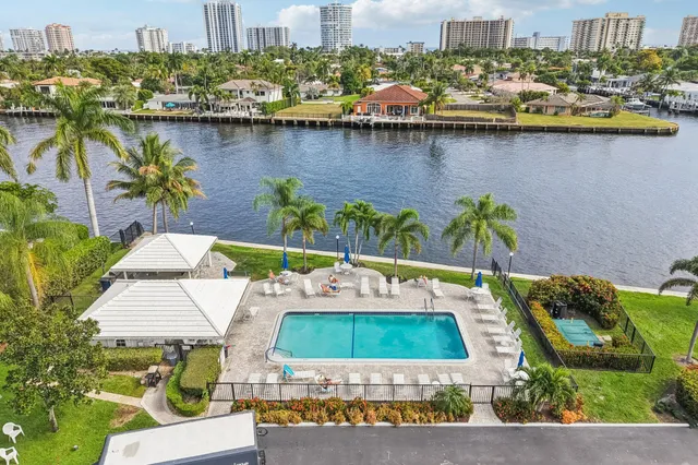 $424,900 | 6381 Bay Club Drive, Unit 3, Fort Lauderdale, FL 33308