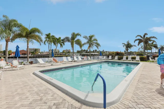 $424,900 | 6381 Bay Club Drive, Unit 3, Fort Lauderdale, FL 33308