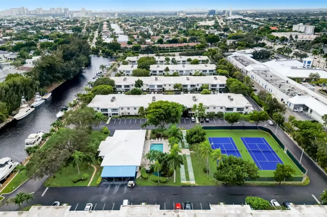 $424,900 | 6381 Bay Club Drive, Unit 3, Fort Lauderdale, FL 33308
