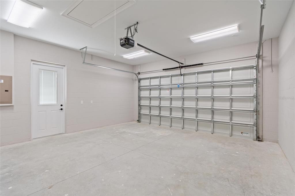 3620 Garrard Road Fort Meade, FL 33841 - Photo 19 of 33 a view of an empty garage