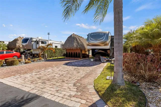 $179,900 | 532 Southwest 38th Way, Okeechobee, FL 34974