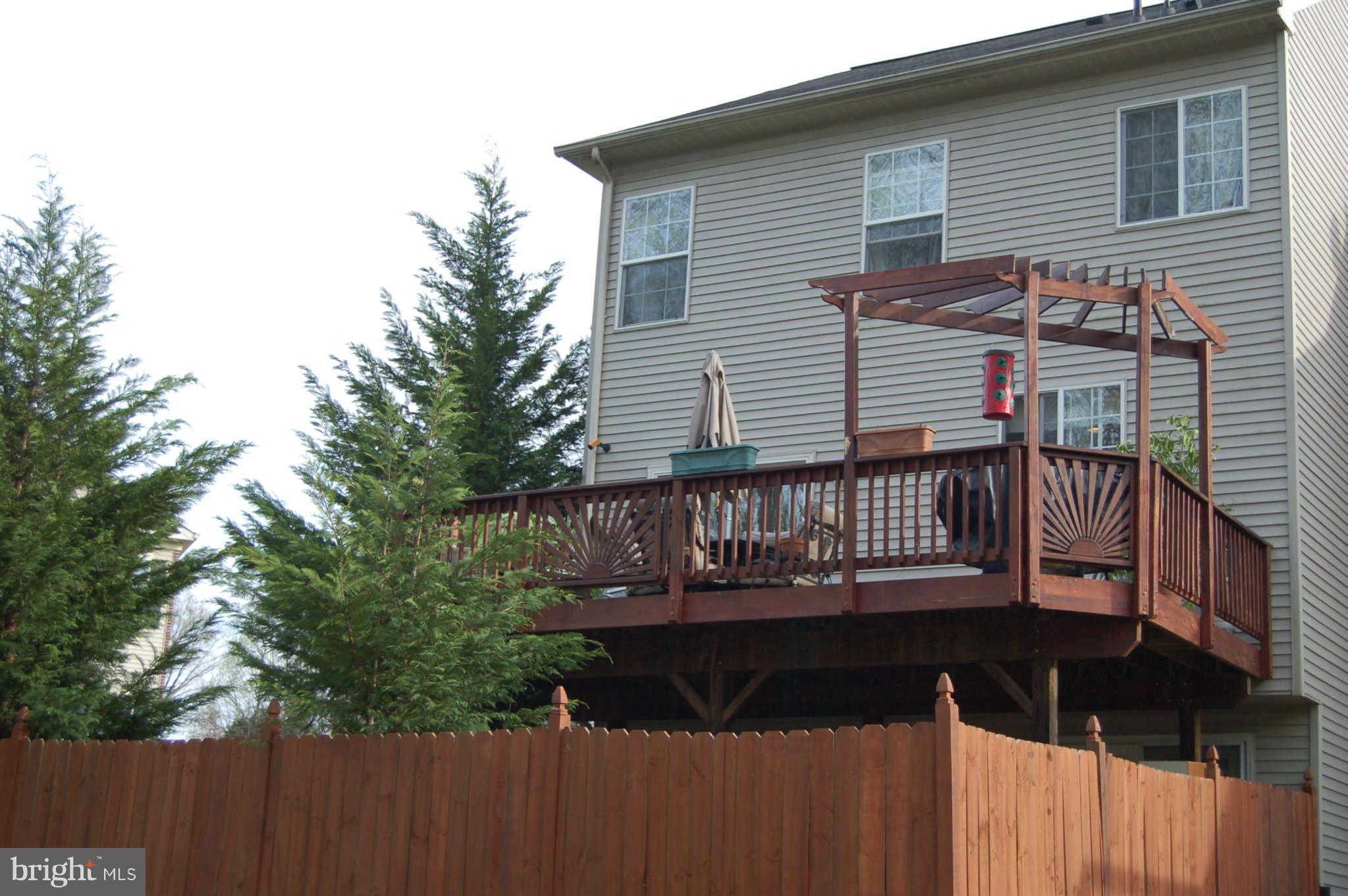 18812 Broken Oak Road Boyds, MD 20841 - Photo 27 of 30 a view of balcony with a garden