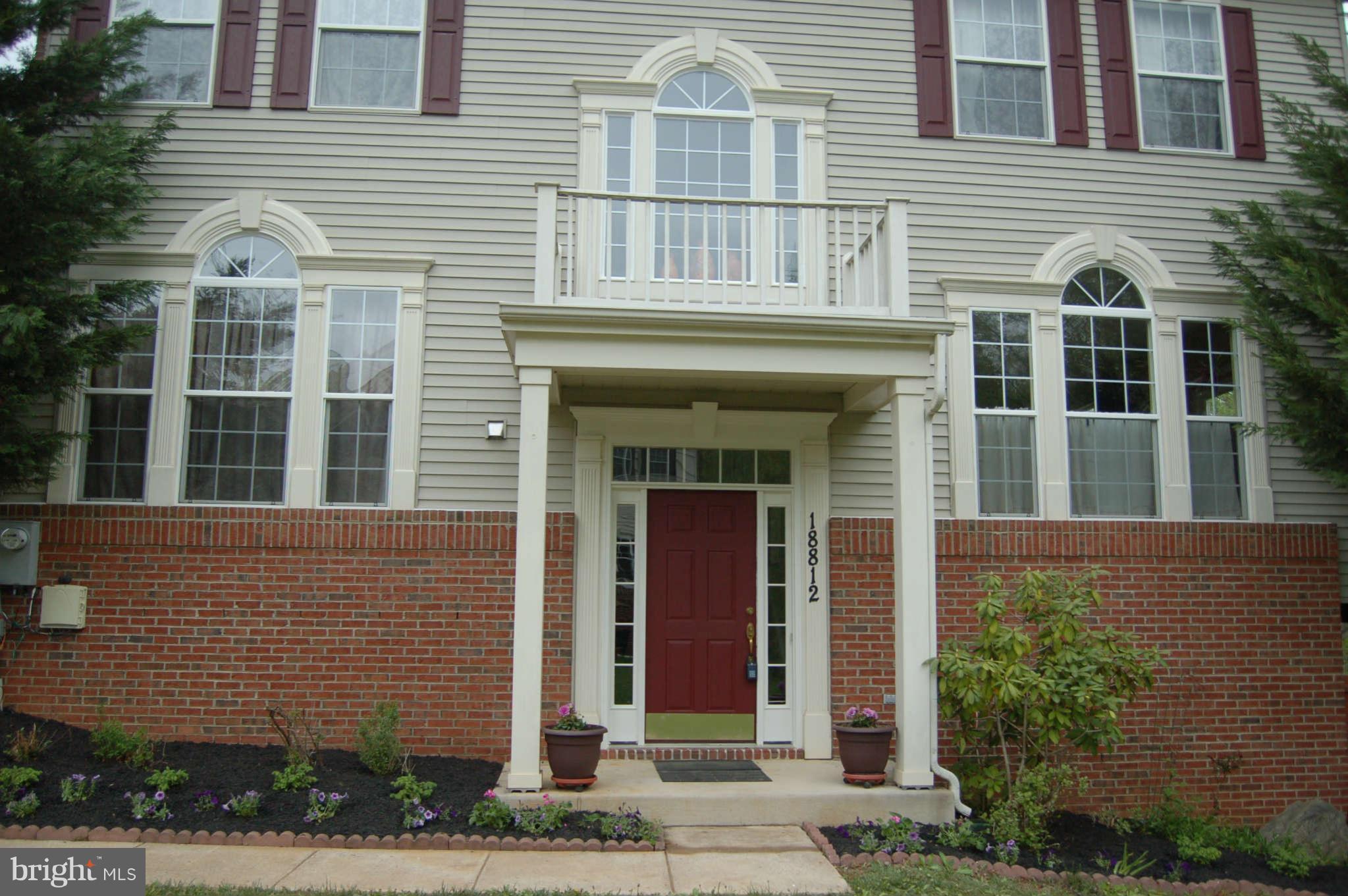 18812 Broken Oak Road Boyds, MD 20841 - Photo 4 of 30 a front view of a house