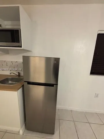 $1,200 | 541 East 16th Street, Unit B, Hialeah, FL 33010