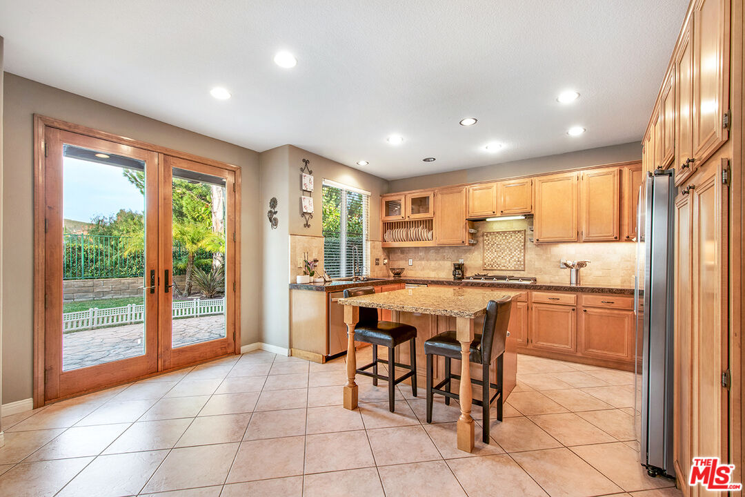 131 Park Hill Road Simi Valley, CA 93065 - Photo 14 of 40 Gallery Image 14