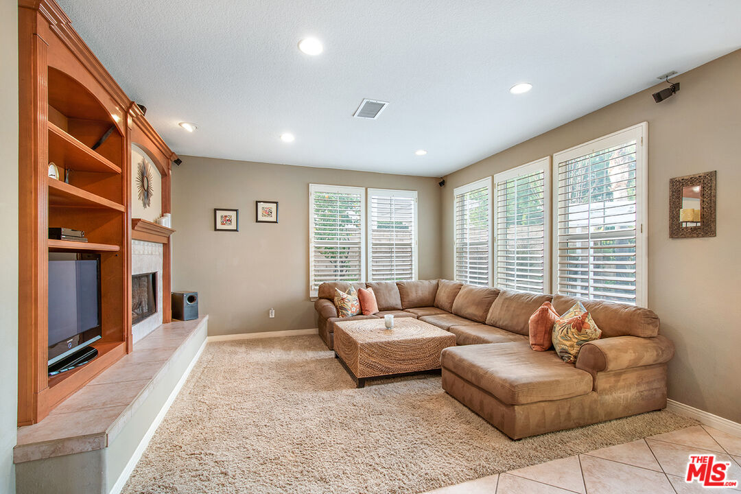 131 Park Hill Road Simi Valley, CA 93065 - Photo 17 of 40 Gallery Image 17