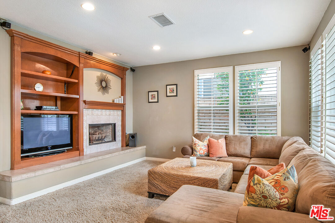 131 Park Hill Road Simi Valley, CA 93065 - Photo 19 of 40 Gallery Image 19