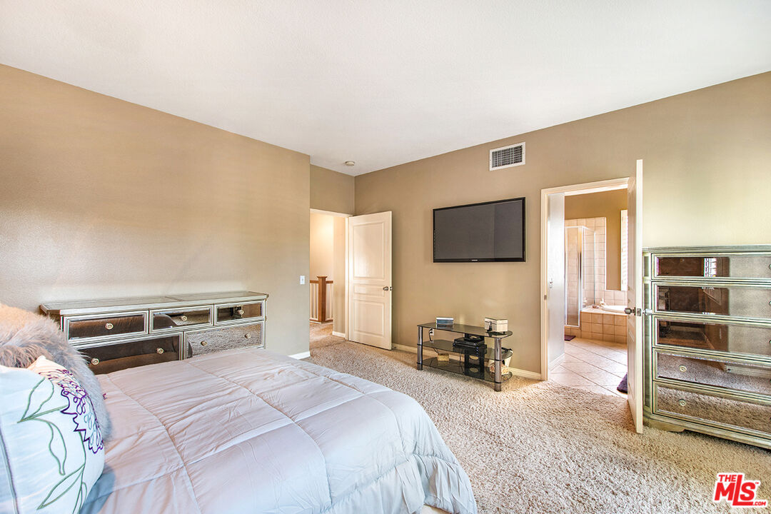 131 Park Hill Road Simi Valley, CA 93065 - Photo 26 of 40 Gallery Image 26