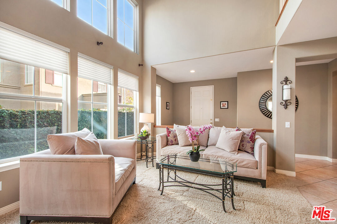 131 Park Hill Road Simi Valley, CA 93065 - Photo 5 of 40 Gallery Image 5