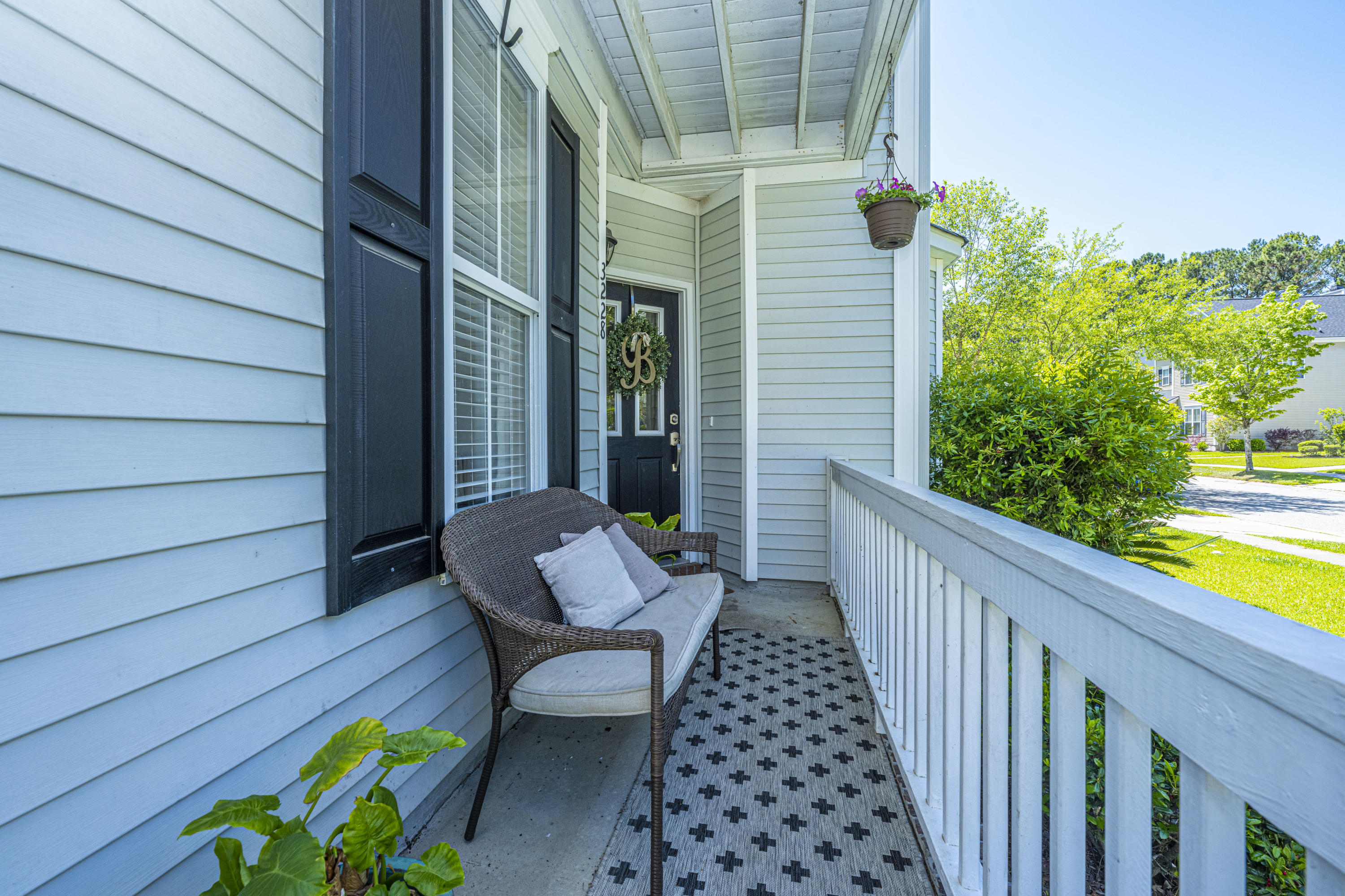 3228 Beaconsfield Road Mount Pleasant, SC 29466 - Photo 31 of 40 Front Porch
