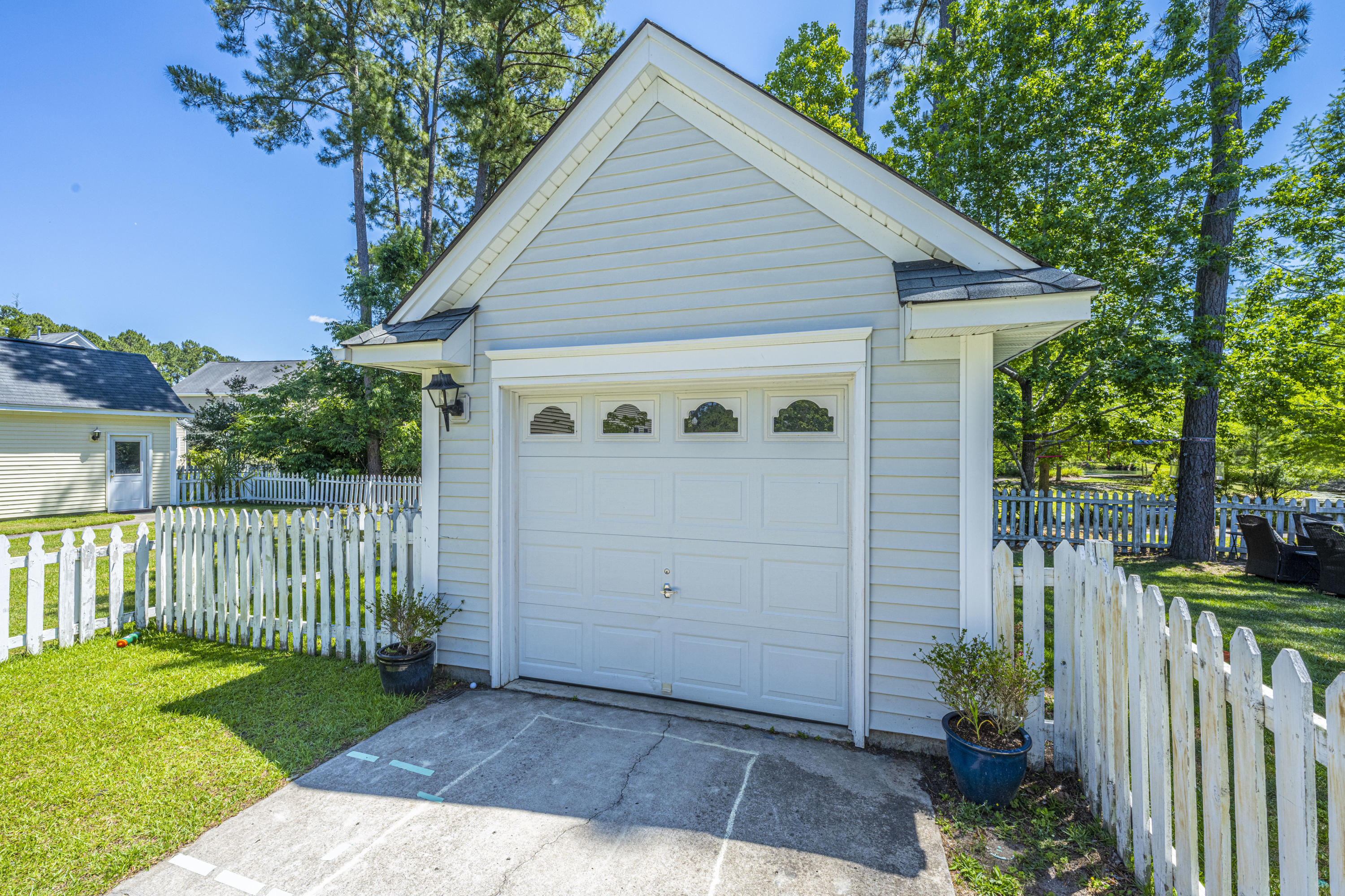3228 Beaconsfield Road Mount Pleasant, SC 29466 - Photo 32 of 40 Detached Garage