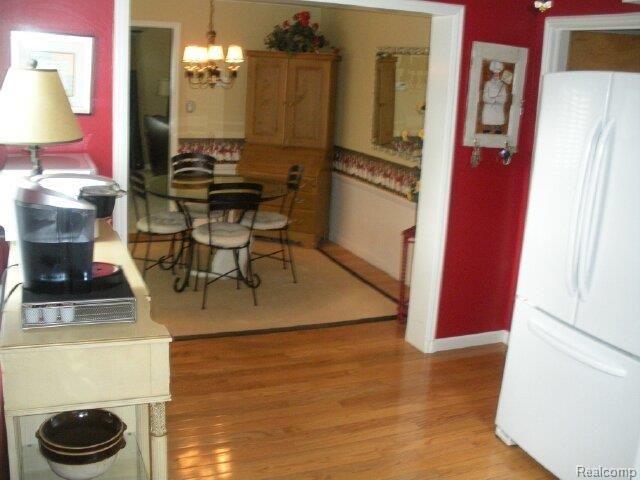 1425 Hawthorne Road Grosse Pointe, MI 48236 - Photo 9 of 25 Kitchen