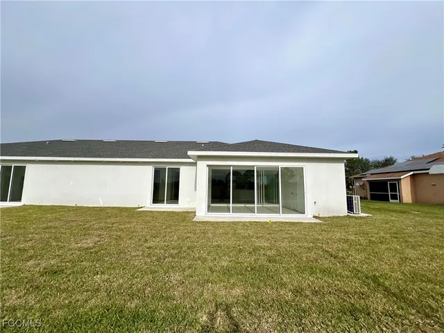 $250,000 | 628 Falls Lane, Lehigh Acres, FL 33974