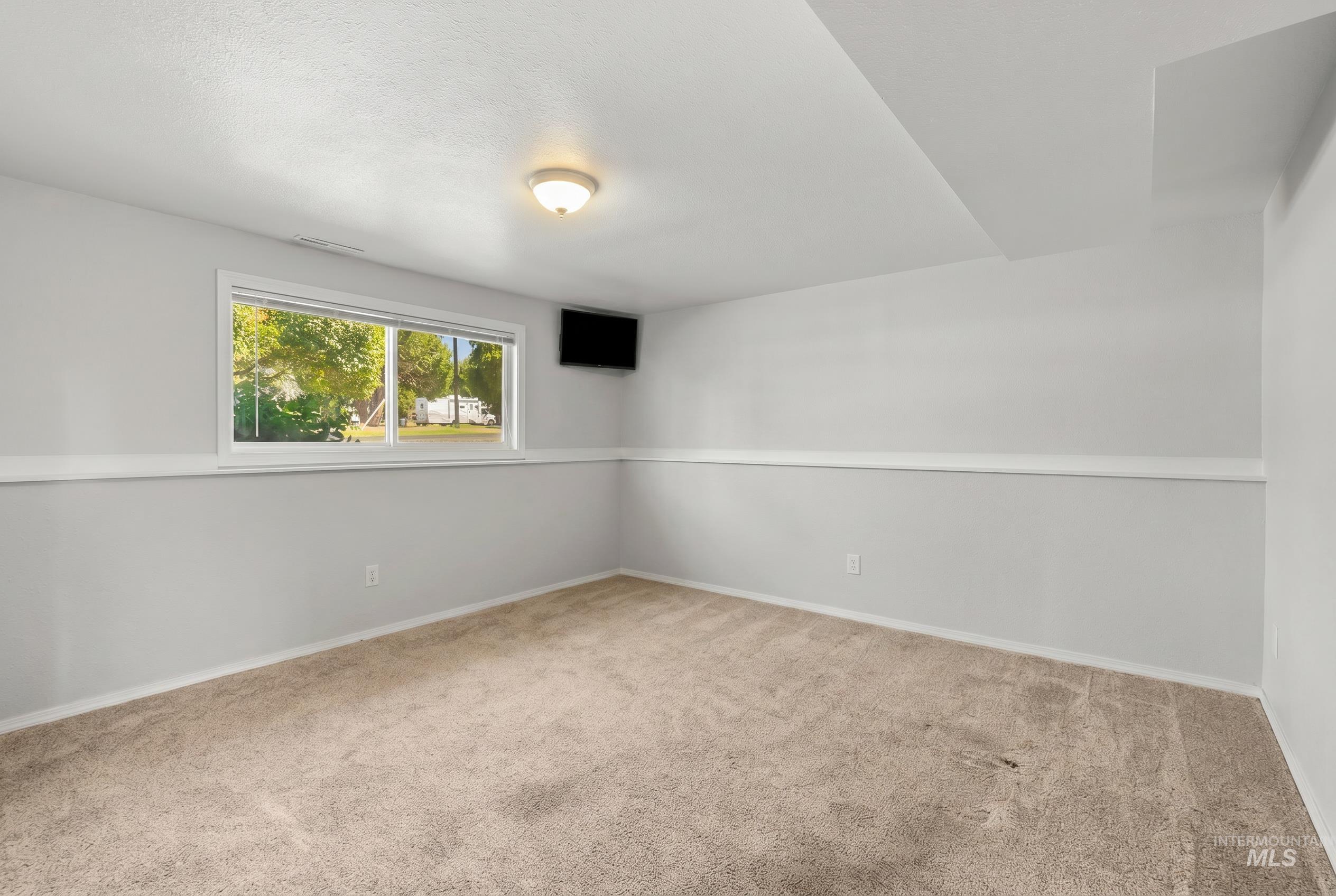 2040 Ripon Avenue Lewiston, ID 83501 - Photo 14 of 32