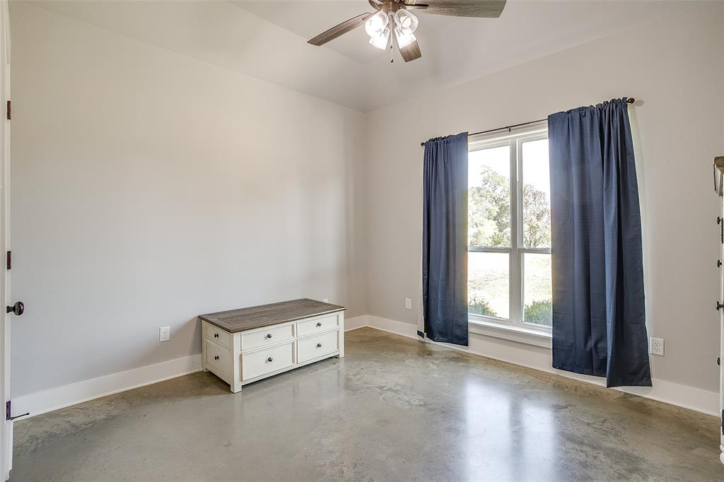 492 Clark Lake Road Weatherford, TX 76088 - Photo 30 of 38 Gallery Image 30