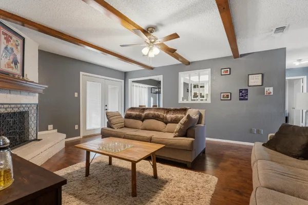 $195,000 | 5705 2nd Pl Drive, Lubbock, TX 79416