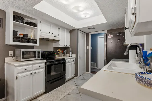 $195,000 | 5705 2nd Pl Drive, Lubbock, TX 79416