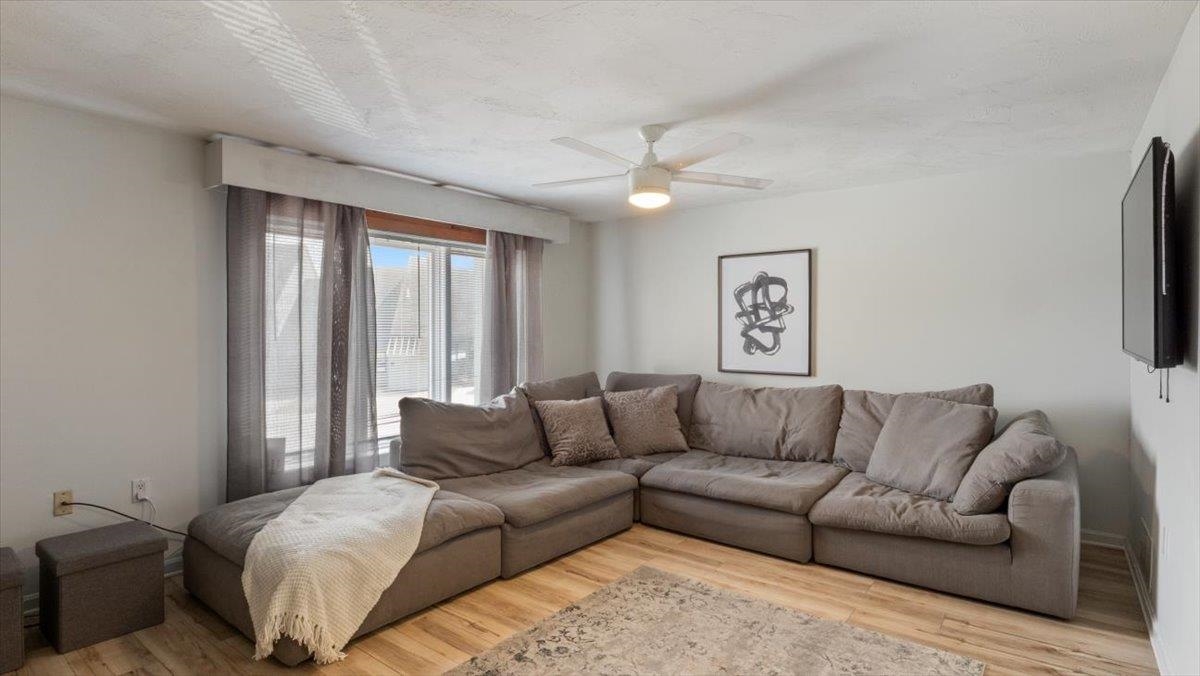 5 Tsienneto Road, Unit 33 Derry, NH 03038 - Photo 3 of 44 Gallery Image 3