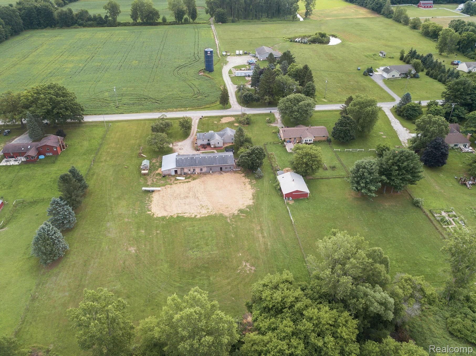 5385 North Nicholson Road Fowlerville, MI 48836 - Photo 36 of 38 DJI_0413.jpg
