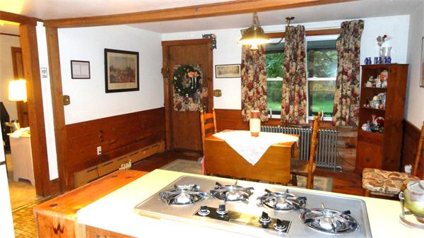 583 Old County Road Westport, MA 02790 - Photo 8 of 15 Gallery Image 8