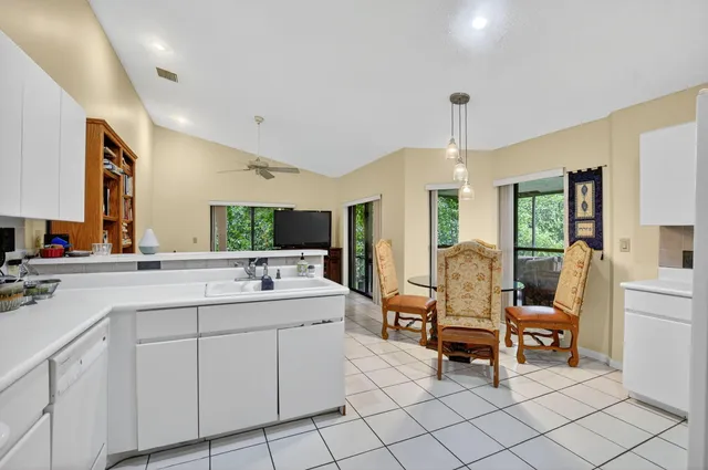 $825,000 | 20803 Cabrillo Way, Boca Raton, FL 33428